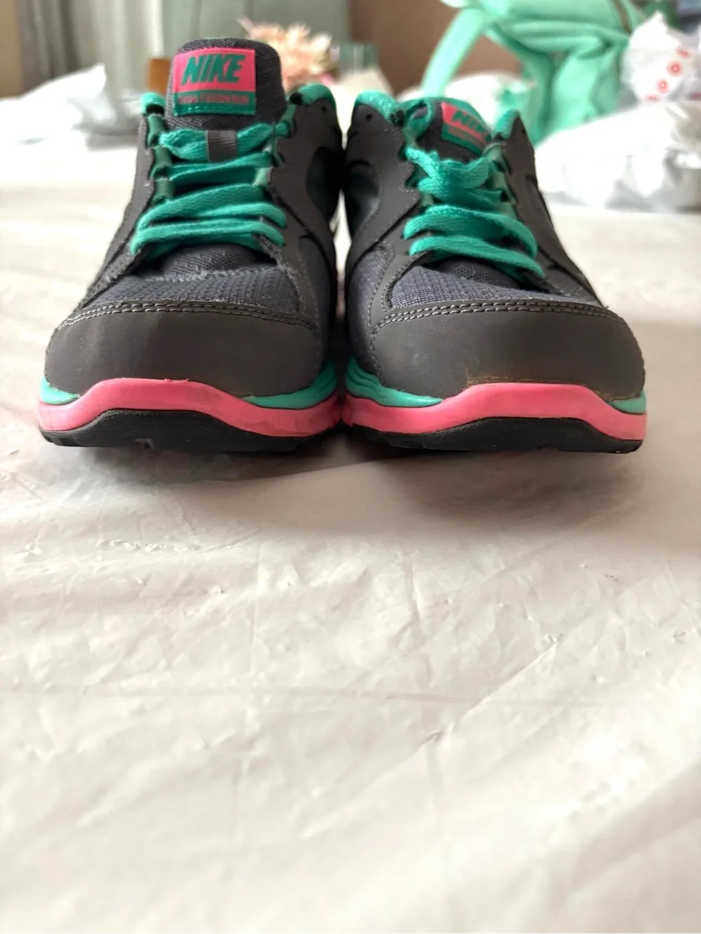 NWOT Nike Turquoise Pink Dual Fusion Run 3 Fitsole SZ 7.5